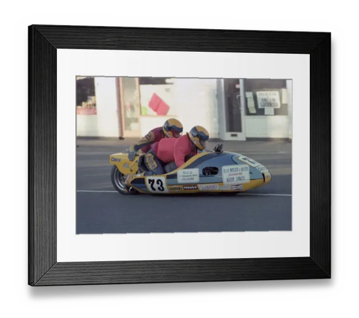 Framed Print : Barry Phetean & Steven Wolfenden (Windle Yamaha) 1979 Sidecar TT Framed Print : Barry Phetean & Steven Wolfenden (Windle Yamaha) 1979 Sidecar TT