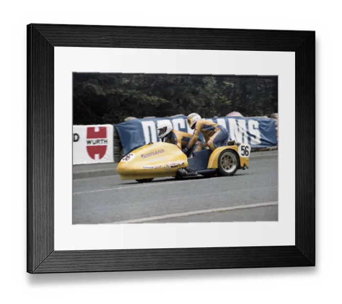 Framed Print : Ian Dickie & Mose Hutchinson (Yamaha) 1979 Sidecar TT Framed Print : Ian Dickie & Mose Hutchinson (Yamaha) 1979 Sidecar TT