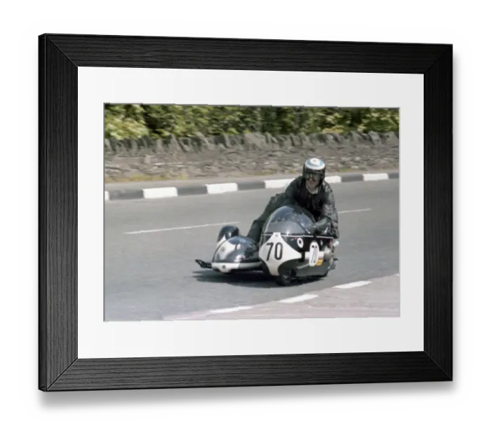 Framed Print : Dave Dickinson & Malcolm Brett (BMW) 1979 Sidecar TT Framed Print : Dave Dickinson & Malcolm Brett (BMW) 1979 Sidecar TT