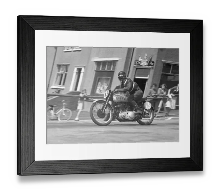 Framed Print : E D Blackwell (BSA) 1953 Junior Clubman TT Framed Print : E D Blackwell (BSA) 1953 Junior Clubman TT