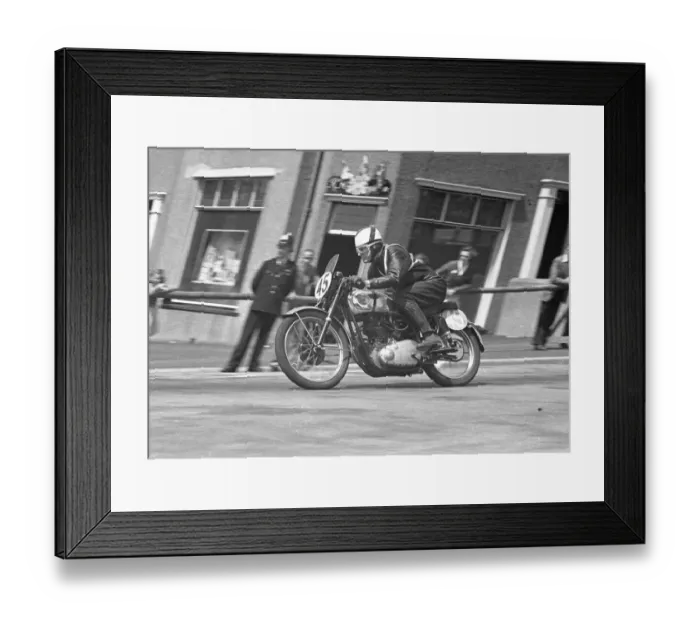 Framed Print : Jimmy Drysdale (BSA) 1953 Junior Clubman TT Framed Print : Jimmy Drysdale (BSA) 1953 Junior Clubman TT