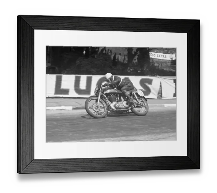 Framed Print : Roy Ingram (Norton) 1953 Junior Clubman TT Framed Print : Roy Ingram (Norton) 1953 Junior Clubman TT