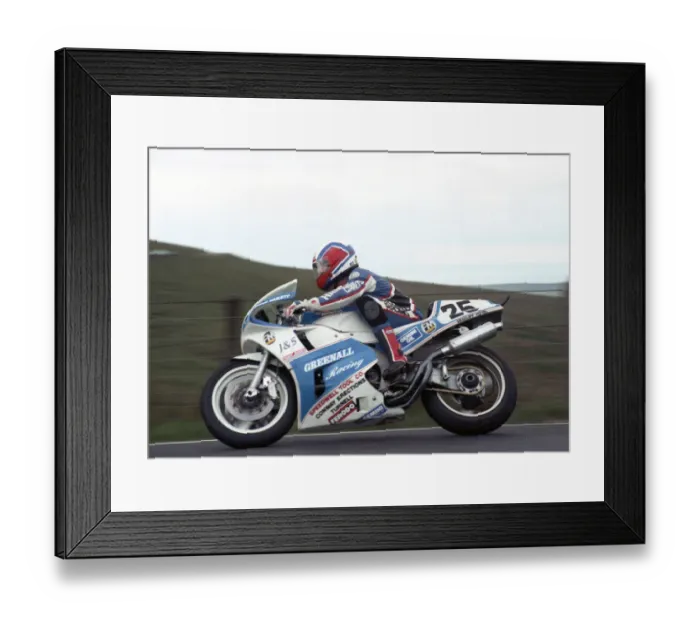Framed Print : Steve Hazlett (Honda) 1990 Senior TT Framed Print : Steve Hazlett (Honda) 1990 Senior TT