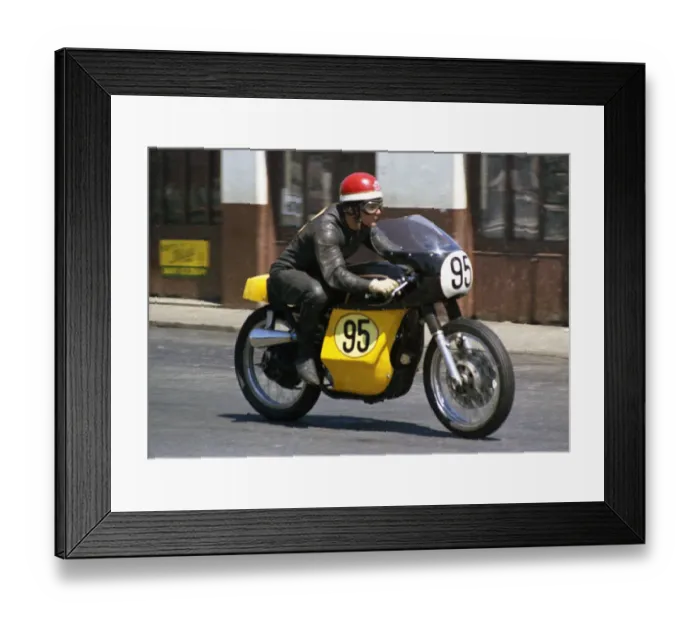 Framed Print : Pat Mahoney (Oakley Matchless) 1968 Senior TT