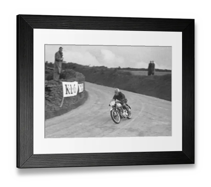 Framed Print : Carleton Macartney (BSA) 1950 Junior Clubman TT Framed Print : Carleton Macartney (BSA) 1950 Junior Clubman TT