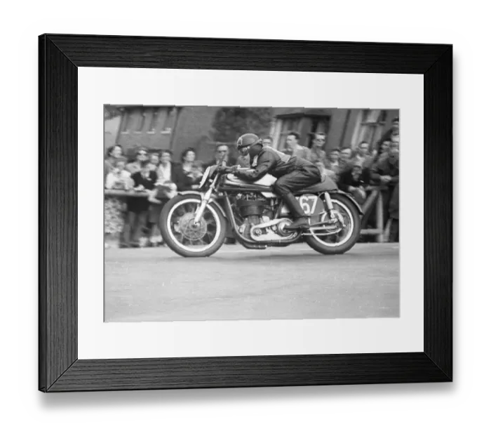 Framed Print : Cromie McCandless (Norton) 1952 Senior TT Framed Print : Cromie McCandless (Norton) 1952 Senior TT