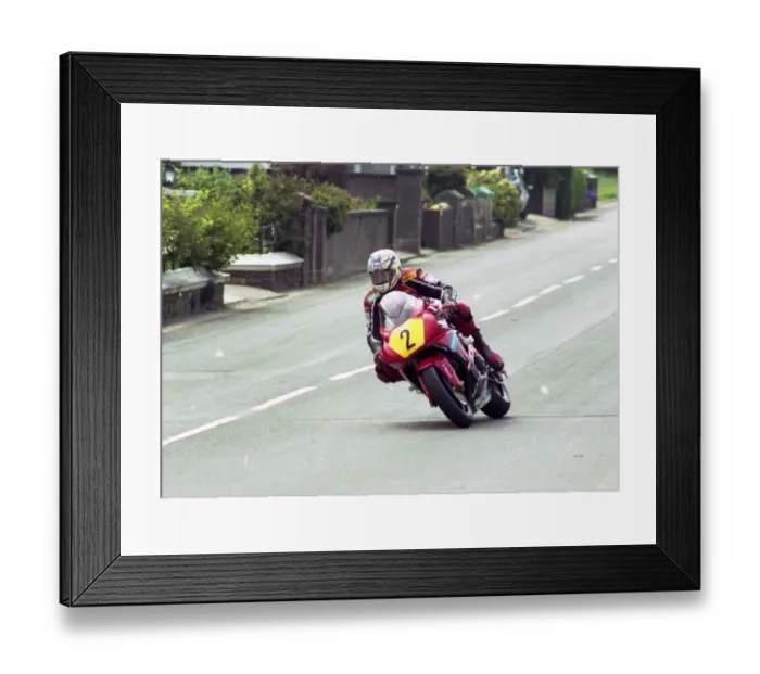 Framed Print : John McGuinness (Honda) 2002 Senior TT Framed Print : John McGuinness (Honda) 2002 Senior TT