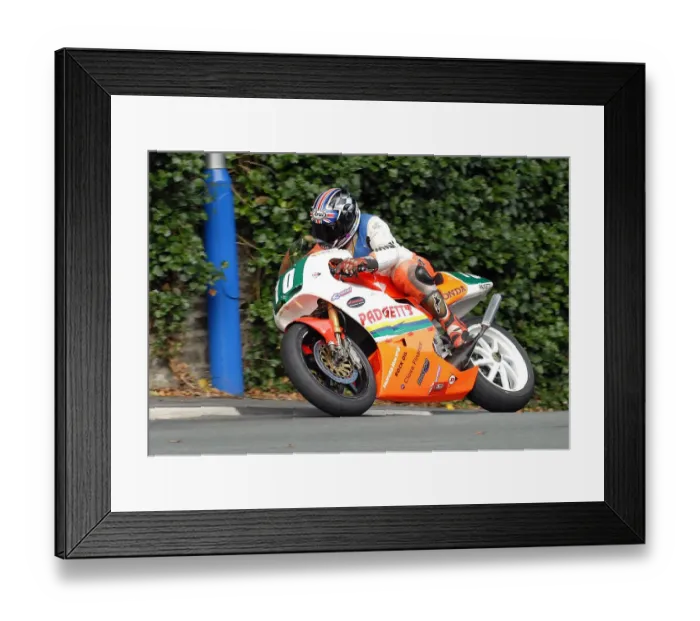 Framed Print : Dean Martin (Honda) 2010 Ultra Lightweight Manx Grand Prix Framed Print : Dean Martin (Honda) 2010 Ultra Lightweight Manx Grand Prix