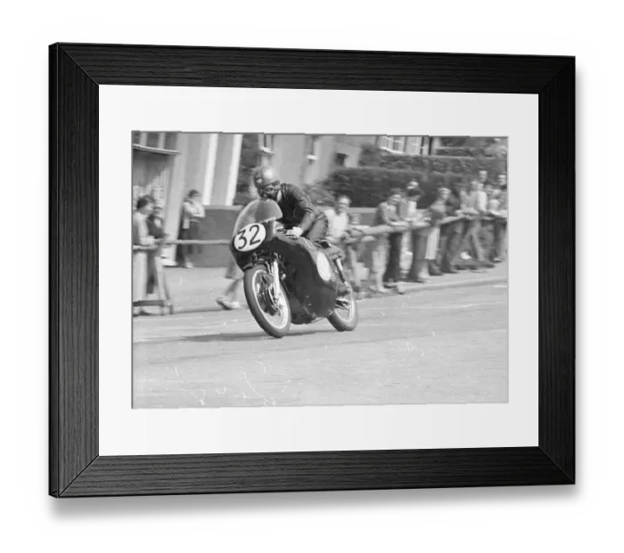 Framed Print : Noel McCutcheon (AJS) 1958 Junior TT Framed Print : Noel McCutcheon (AJS) 1958 Junior TT