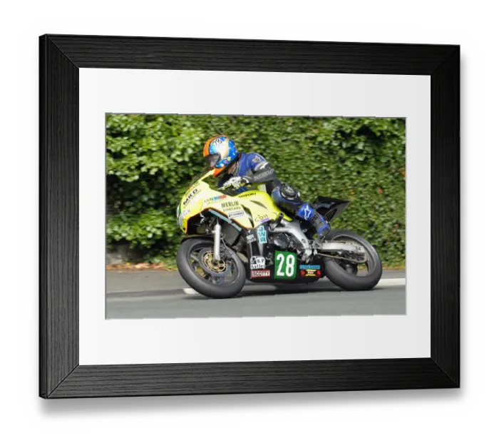 Framed Print : Mike Minns (Suzuki) 2010 Ultra Lightweight Manx Grand Prix Framed Print : Mike Minns (Suzuki) 2010 Ultra Lightweight Manx Grand Prix