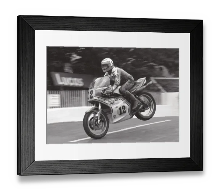 Framed Print : Steve Parrish (Suzuki) 1977 Senior TT practice Framed Print : Steve Parrish (Suzuki) 1977 Senior TT practice