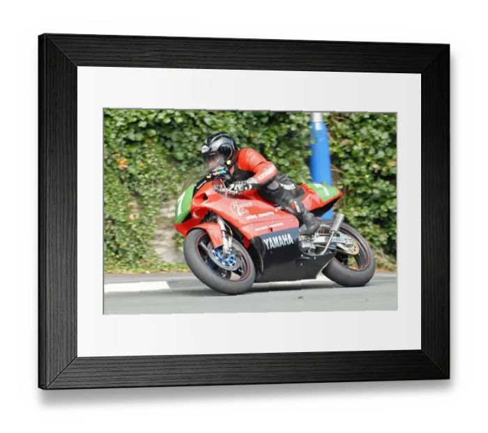 Framed Print : Stuart Garton (Yamaha) 2010 Ultra Lightweight Manx Grand Prix Framed Print : Stuart Garton (Yamaha) 2010 Ultra Lightweight Manx Grand Prix