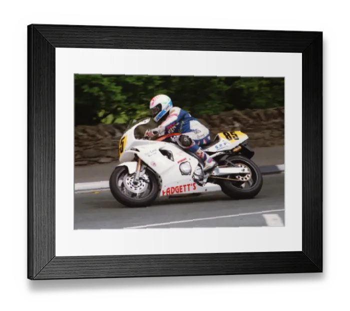 Framed Print : Terry McGinty (Honda) 1995 Junior TT Framed Print : Terry McGinty (Honda) 1995 Junior TT