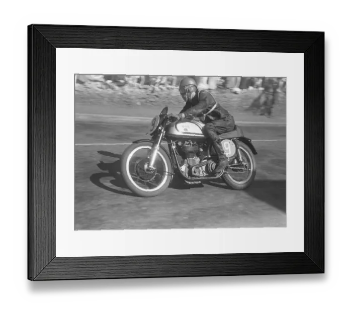 Framed Print : Ronnie Mead (Norton) 1952 Junior TT Framed Print : Ronnie Mead (Norton) 1952 Junior TT