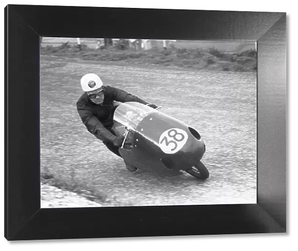 Bob McIntyre (Norton) 1957 Lightweight TT practice