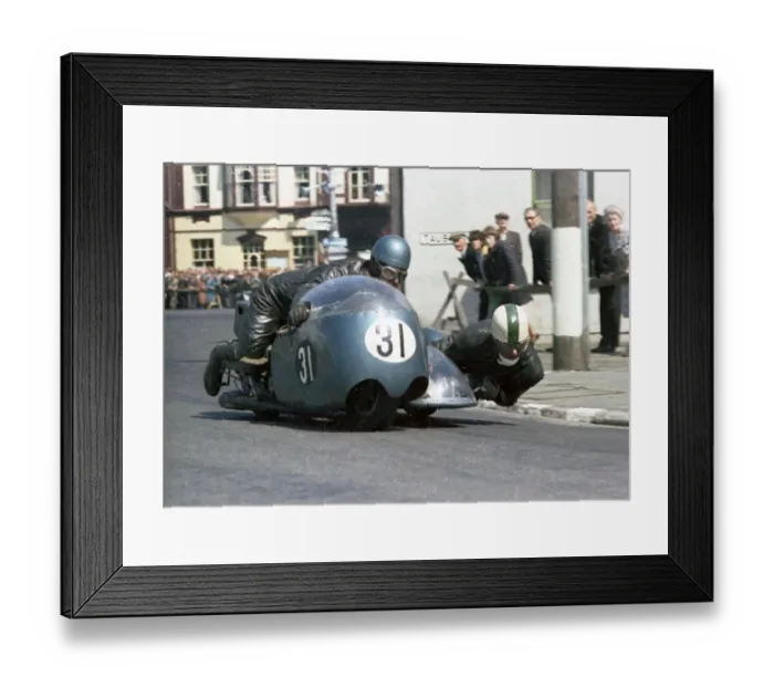 Framed Print : Matty Mines & Geoff Davis (Matchless) 1971 500 Sidecar TT Framed Print : Matty Mines & Geoff Davis (Matchless) 1971 500 Sidecar TT