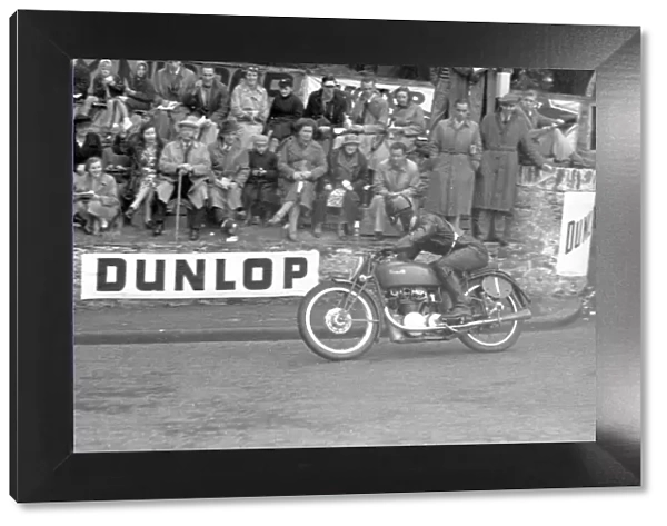 Ted Mellors (Benelli) 1939 Lightweight TT