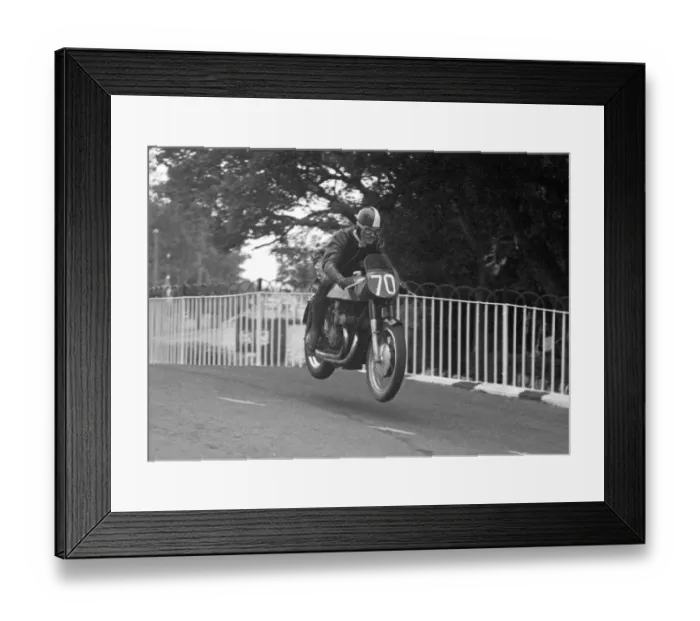 Framed Print : Alfredo Milani (Gilera) 1953 Senior TT Framed Print : Alfredo Milani (Gilera) 1953 Senior TT