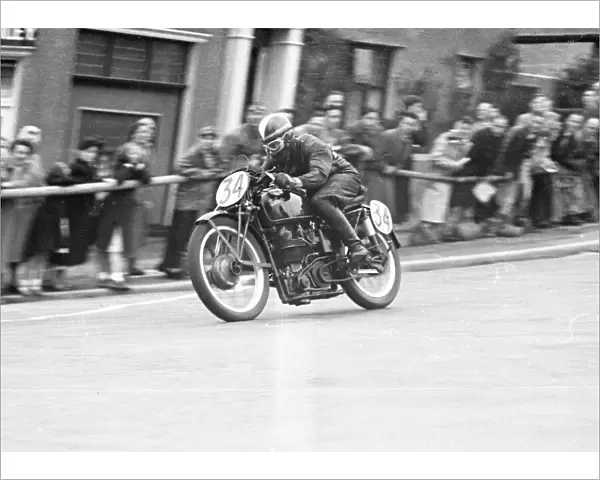 Jesse Dolby (Velocette) 1951 Junior Manx Grand Prix