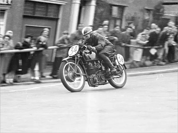 Jesse Dolby (Velocette) 1951 Junior Manx Grand Prix