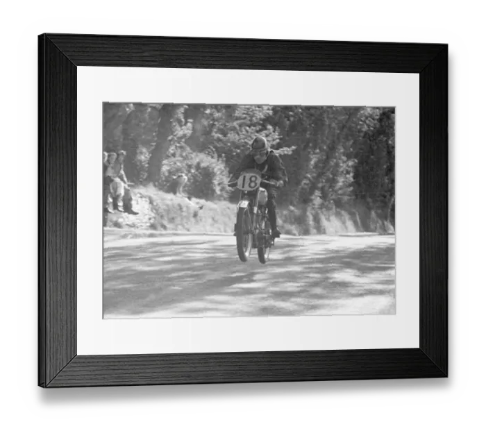 Framed Print : Eric Houseley (BSA) 1951 Senior Manx Grand Prix Framed Print : Eric Houseley (BSA) 1951 Senior Manx Grand Prix