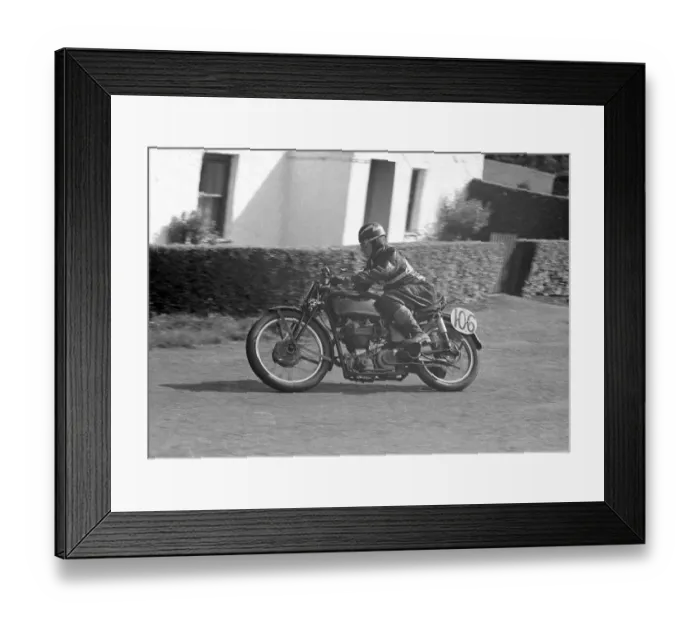 Framed Print : N W White (Velocette) 1951 Senior Manx Grand Prix Framed Print : N W White (Velocette) 1951 Senior Manx Grand Prix