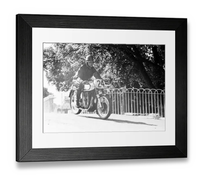 Framed Print : John Brookes (Norton) 1951 Junior Manx Grand Prix Framed Print : John Brookes (Norton) 1951 Junior Manx Grand Prix