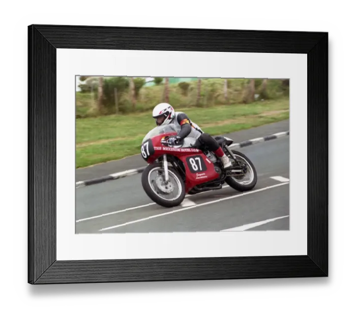 Framed Print : Tony Mason (Norton) 1995 Senior Classic Manx Grand Prix Framed Print : Tony Mason (Norton) 1995 Senior Classic Manx Grand Prix