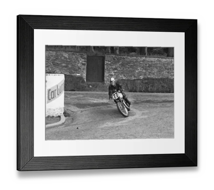 Framed Print : Doug Marshall (Triumph) 1949 Senior Clubman TT Framed Print : Doug Marshall (Triumph) 1949 Senior Clubman TT