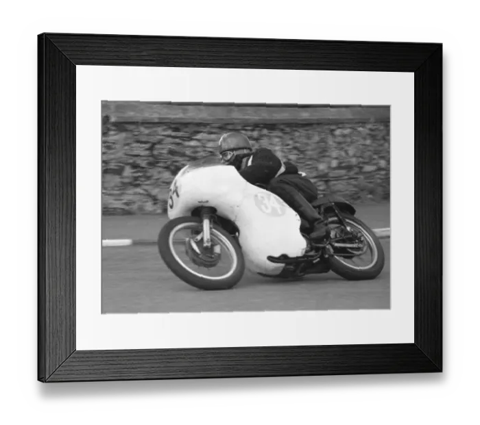 Framed Print : Ian Maguire (Norton) 1963 Junior Manx Grand Prix Framed Print : Ian Maguire (Norton) 1963 Junior Manx Grand Prix