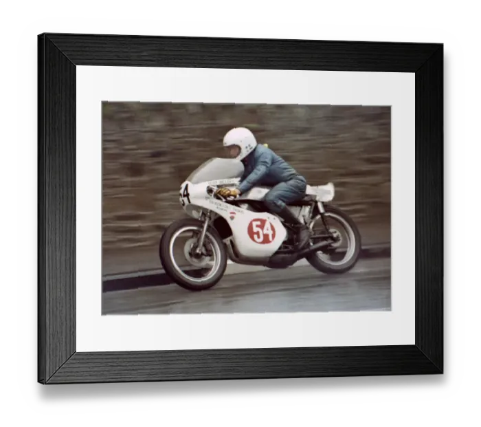 Framed Print : Gerry Miller (Yamaha) 1978 Newcomers Manx Grand Prix Framed Print : Gerry Miller (Yamaha) 1978 Newcomers Manx Grand Prix
