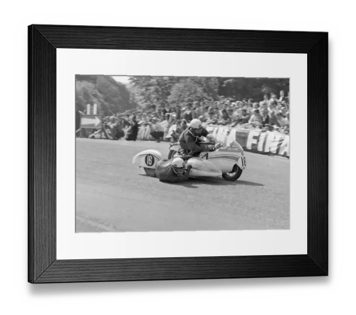 Framed Print : Alwyn Ritter and Lothar Bottcher (BMW) 1963 Sidecar TT Framed Print : Alwyn Ritter and Lothar Bottcher (BMW) 1963 Sidecar TT