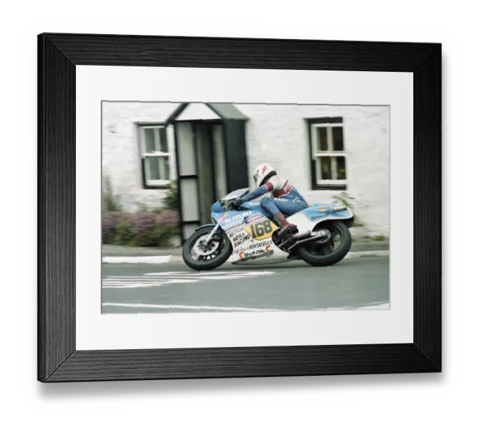 Framed Print : Norman Brown (Suzuki) 1982 Southern 100 Framed Print : Norman Brown (Suzuki) 1982 Southern 100