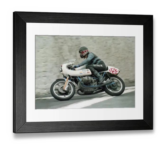 Framed Print : Dave Croft (BMW) 1982 Southern 100 Framed Print : Dave Croft (BMW) 1982 Southern 100