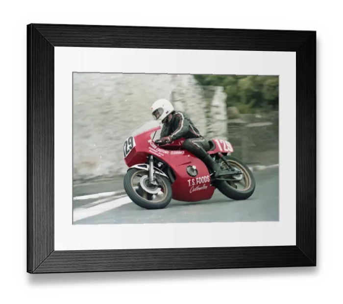 Framed Print : David McIlroy (Kawasaki) 1982 Southern 100 Framed Print : David McIlroy (Kawasaki) 1982 Southern 100