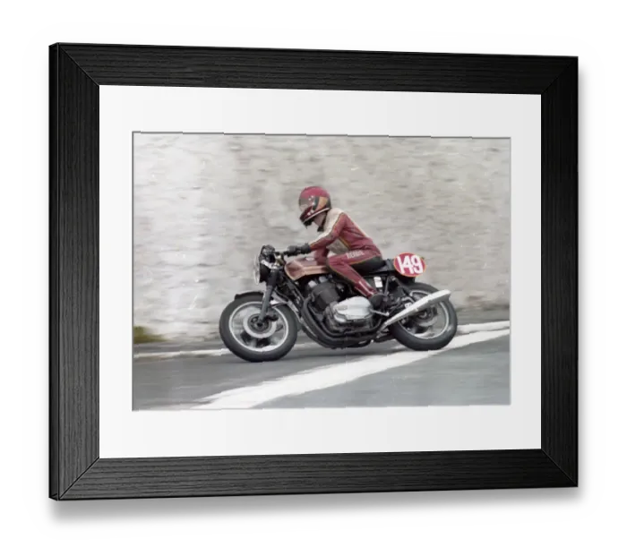 Framed Print : Bernie Jacques (Laverda) 1982 Southern 100 Framed Print : Bernie Jacques (Laverda) 1982 Southern 100