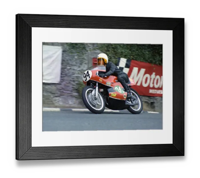Framed Print : Jeremy Davis (Yamaha) 1972 Lightweight Manx Grand Prix Framed Print : Jeremy Davis (Yamaha) 1972 Lightweight Manx Grand Prix