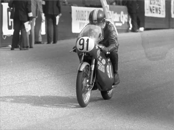 James Ward (Suzuki) 1972 Lightweight Manx Grand Prix