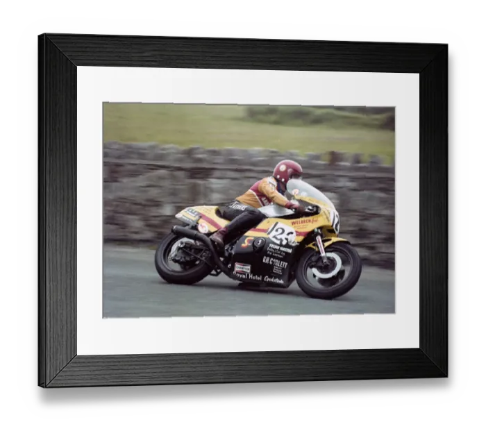 Framed Print : Danny Shimmin (Suzuki) 1982 Southern 100 Framed Print : Danny Shimmin (Suzuki) 1982 Southern 100