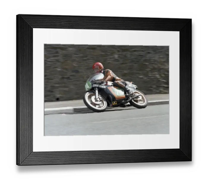 Framed Print : Ron Jones (Maxton Yamaha) 1979 Junior TT Framed Print : Ron Jones (Maxton Yamaha) 1979 Junior TT