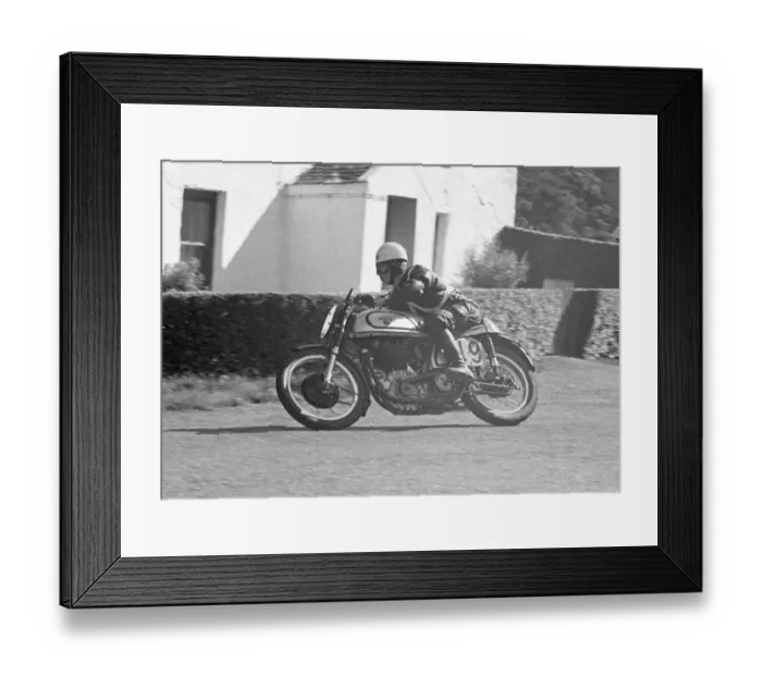 Framed Print : Alan Taylor (Norton) 1951 Senior Manx Grand Prix Framed Print : Alan Taylor (Norton) 1951 Senior Manx Grand Prix