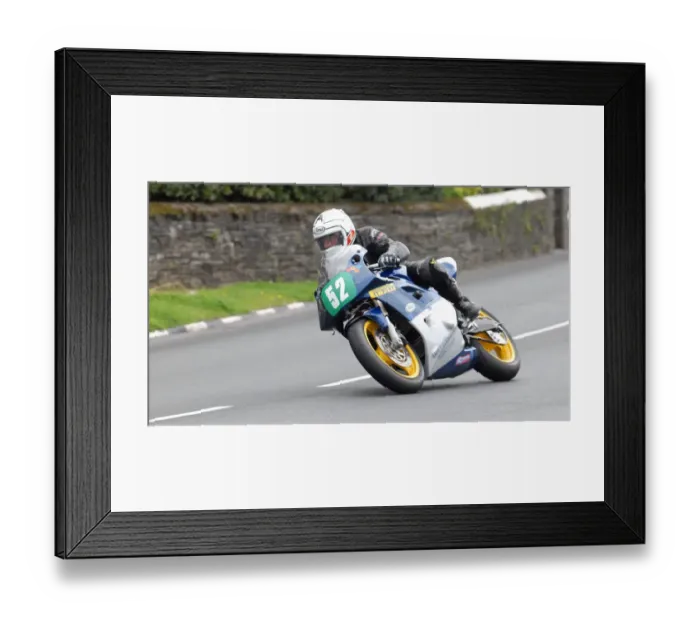 Framed Print : Ross Johnson (Kawasaki) 2011 Lightweight Manx Grand Prix Framed Print : Ross Johnson (Kawasaki) 2011 Lightweight Manx Grand Prix