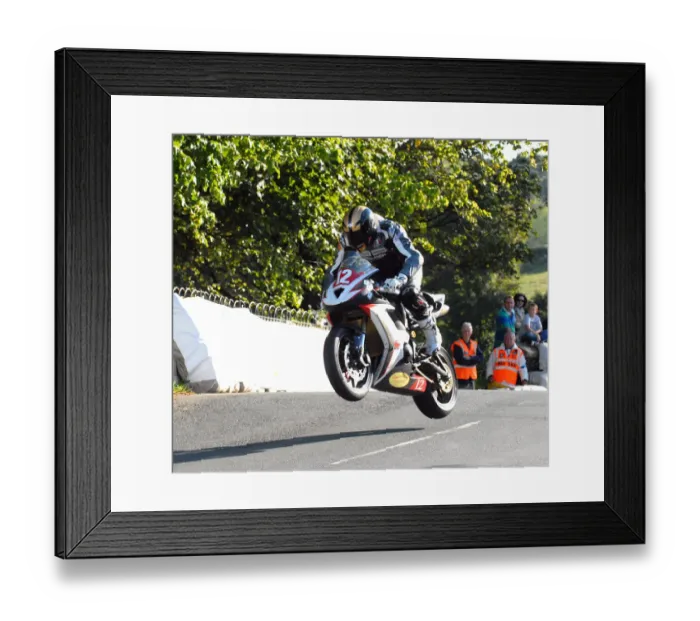 Framed Print : Jonathan Woodward (Triumph) 2011 Newcomers Manx Grand Prix Framed Print : Jonathan Woodward (Triumph) 2011 Newcomers Manx Grand Prix