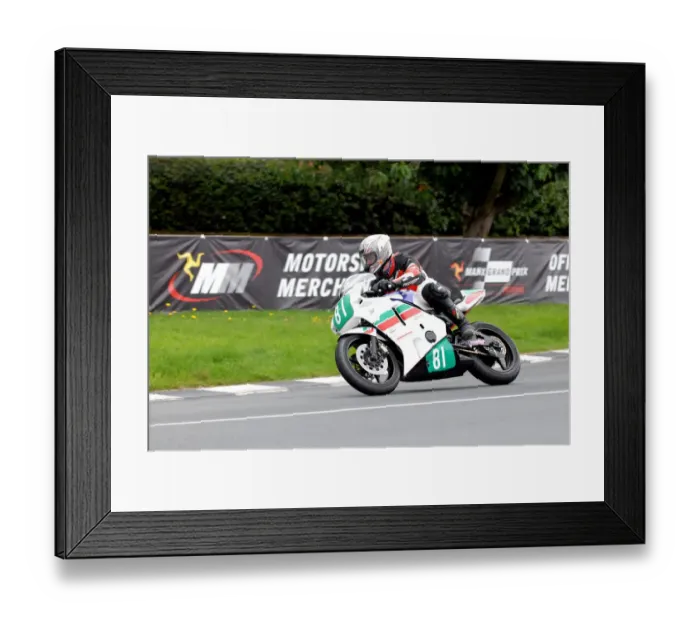 Framed Print : Mike Smith (Honda) 2011 Lightweight Manx Grand Prix Framed Print : Mike Smith (Honda) 2011 Lightweight Manx Grand Prix