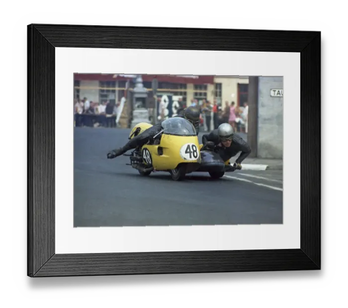 Framed Print : Pete Tyack and P Meehan (Triumph) 1970 500 Sidecar TT Framed Print : Pete Tyack and P Meehan (Triumph) 1970 500 Sidecar TT