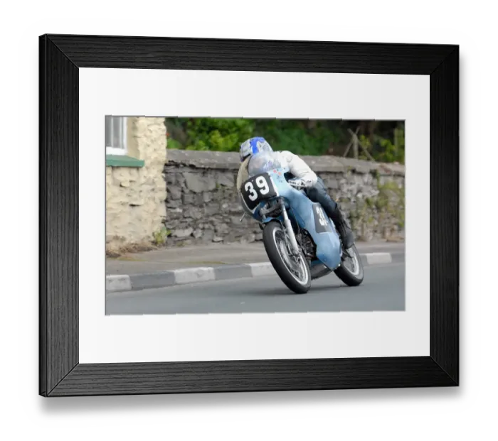 Framed Print : Tim Vernall (Aermacchi Metisse) 2011 Senior Classic Manx Grand Prix Framed Print : Tim Vernall (Aermacchi Metisse) 2011 Senior Classic Manx Grand Prix