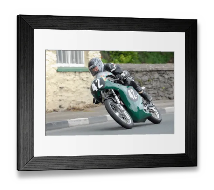 Framed Print : Adam Ward (Norton Weslake) 2011 Senior Classic Manx Grand Prix Framed Print : Adam Ward (Norton Weslake) 2011 Senior Classic Manx Grand Prix