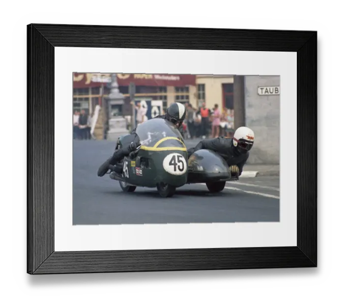Framed Print : Mick Potter & N Panter (Triumph) 1970 500 Sidecar TT Framed Print : Mick Potter & N Panter (Triumph) 1970 500 Sidecar TT