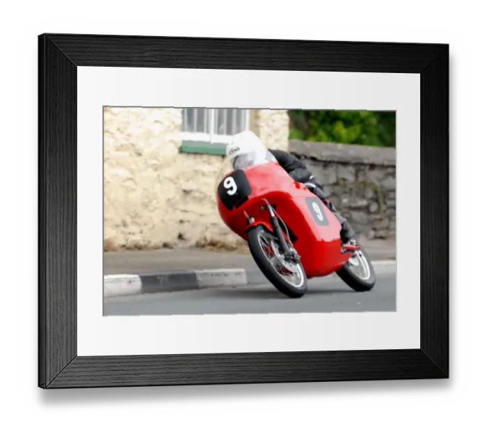 Framed Print : Doug Snow (Ducati) 2011 Senior Classic Manx Grand Prix Framed Print : Doug Snow (Ducati) 2011 Senior Classic Manx Grand Prix