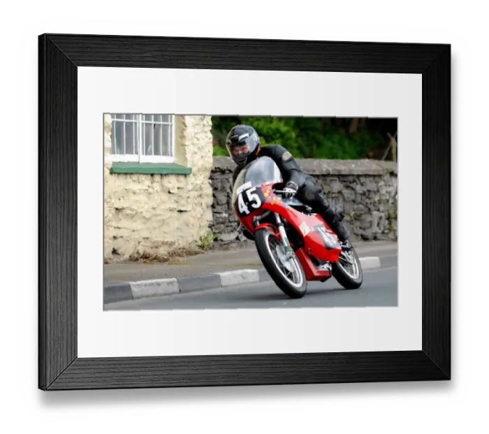 Framed Print : Bob Simmons (Velocette) 2011 Senior Classic Manx Grand Prix Framed Print : Bob Simmons (Velocette) 2011 Senior Classic Manx Grand Prix